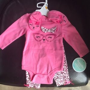 Girls matching set with Fox graphic